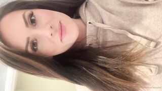 Charlieerose3 (Ex British Cop) OnlyFans Leaks turned into MILF 426