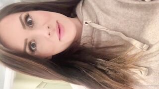 Charlieerose3 (Ex British Cop) OnlyFans Leaks turned into MILF 426