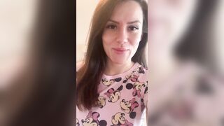 Charlieerose3 (Ex British Cop) OnlyFans Leaks turned into MILF 511