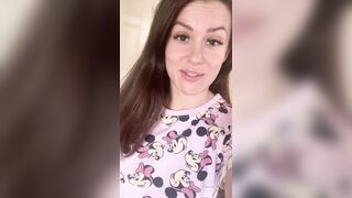 Charlieerose3 (Ex British Cop) OnlyFans Leaks turned into MILF 511