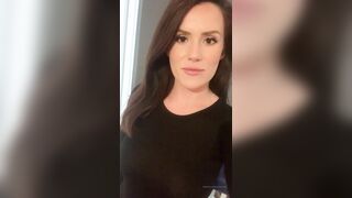 Charlieerose3 (Ex British Cop) OnlyFans Leaks turned into MILF 537