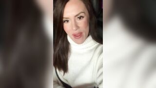 Charlieerose3 (Ex British Cop) OnlyFans Leaks turned into MILF 531