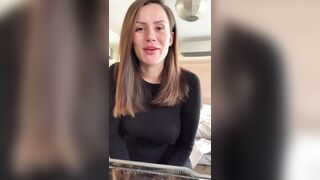 Charlieerose3 (Ex British Cop) OnlyFans Leaks turned into MILF 200