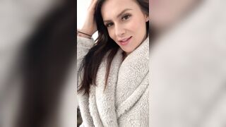 Charlieerose3 (Ex British Cop) OnlyFans Leaks turned into MILF 503