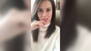 Charlieerose3 (Ex British Cop) OnlyFans Leaks turned into MILF 530