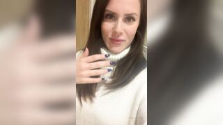 Charlieerose3 (Ex British Cop) OnlyFans Leaks turned into MILF 469