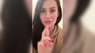 Charlieerose3 (Ex British Cop) OnlyFans Leaks turned into MILF 493