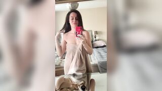 Charlieerose3 (Ex British Cop) OnlyFans Leaks turned into MILF 488