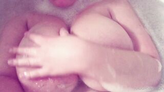 Jocibaker (Jocelyn Baker) OnlyFans Leaks 36DDDs Typical Mom Next Door 383