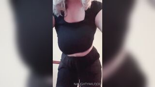 Jocibaker (Jocelyn Baker) OnlyFans Leaks 36DDDs Typical Mom Next Door 353