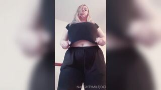 Jocibaker (Jocelyn Baker) OnlyFans Leaks 36DDDs Typical Mom Next Door 353