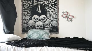 Bigtittygothegg Lee OnlyFans Leaks  Natural Big Boobies & a Jiggly Butt 39