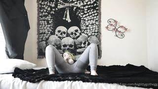 Bigtittygothegg Lee OnlyFans Leaks  Natural Big Boobies & a Jiggly Butt 39