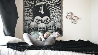 Bigtittygothegg Lee OnlyFans Leaks  Natural Big Boobies & a Jiggly Butt 39