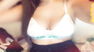 Coziebae (Comfiecozie aka Riya Lyn) OnlyFans Leaks Total Natural Hottie with juicy ass 158