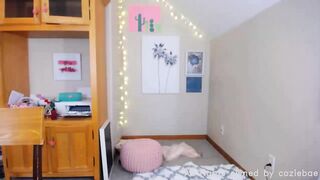 Coziebae (Comfiecozie aka Riya Lyn) OnlyFans Leaks Total Natural Hottie with juicy ass 267