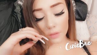 Coziebae (Comfiecozie aka Riya Lyn) OnlyFans Leaks Total Natural Hottie with juicy ass 93