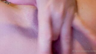 Coziebae (Comfiecozie aka Riya Lyn) OnlyFans Leaks Total Natural Hottie with juicy ass 24