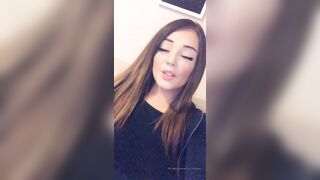 Coziebae (Comfiecozie aka Riya Lyn) OnlyFans Leaks Total Natural Hottie with juicy ass 380