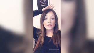 Coziebae (Comfiecozie aka Riya Lyn) OnlyFans Leaks Total Natural Hottie with juicy ass 380