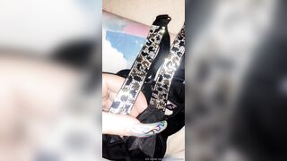 Coziebae (Comfiecozie aka Riya Lyn) OnlyFans Leaks Total Natural Hottie with juicy ass 249