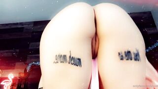 Coziebae (Comfiecozie aka Riya Lyn) OnlyFans Leaks Total Natural Hottie with juicy ass 14