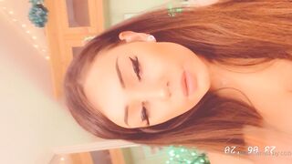 Coziebae (Comfiecozie aka Riya Lyn) OnlyFans Leaks Total Natural Hottie with juicy ass 360