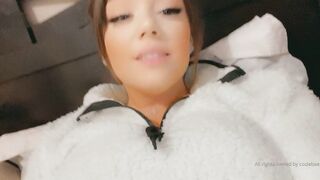 Coziebae (Comfiecozie aka Riya Lyn) OnlyFans Leaks Total Natural Hottie with juicy ass 79