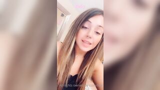 Coziebae (Comfiecozie aka Riya Lyn) OnlyFans Leaks Total Natural Hottie with juicy ass 156