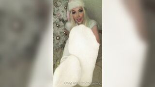 Milkimind OnlyFans Leaks 19 yo Nerdy Slut is always horny 7