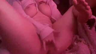 Mollychan (Molly Chan) OnlyFans Nerdy Asian Chinese wants support 3