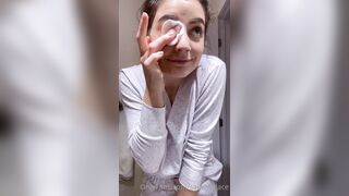 Sandyinlace (Sandy InLace) OnlyFans Leaks Quirky and Unconventionally Top OF Creator 56