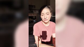 Sandyinlace (Sandy InLace) OnlyFans Leaks Quirky and Unconventionally Top OF Creator 2