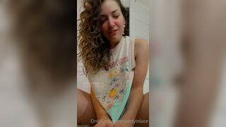 Sandyinlace (Sandy InLace) OnlyFans Leaks Quirky and Unconventionally Top OF Creator 5