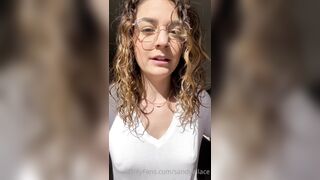 Sandyinlace (Sandy InLace) OnlyFans Leaks Quirky and Unconventionally Top OF Creator 200