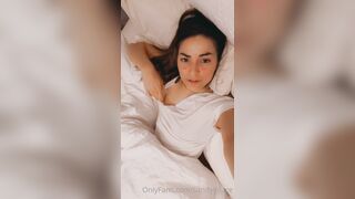 Sandyinlace (Sandy InLace) OnlyFans Leaks Quirky and Unconventionally Top OF Creator 250