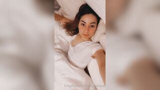 Sandyinlace (Sandy InLace) OnlyFans Leaks Quirky and Unconventionally Top OF Creator 250