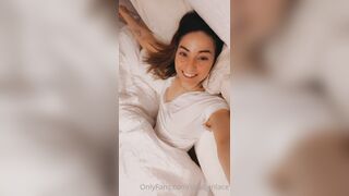 Sandyinlace (Sandy InLace) OnlyFans Leaks Quirky and Unconventionally Top OF Creator 250