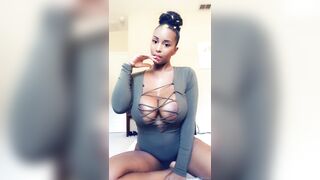 shaun_necole (shaunnecole) OnlyFans Leaks Huge Tits Ebony 33