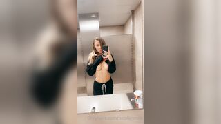 Nicollesnow (Nicolle Snow) OnlyFans Leaks Certified Sweetheart is a SQUIRT QUEEN 266