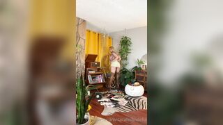 Sarahvandella (Sarah Vandella) OnlyFans Adult Actress Veteran Deep Throat Lover 583