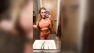 Nicollesnow (Nicolle Snow) OnlyFans Leaks Certified Sweetheart is a SQUIRT QUEEN 211