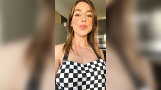 Elizarosewatson (Eliza Rose Watson) Muscular Six Pack Girl 118