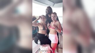 Bella Thorne (Bellathorne) OnlyFans Leaks Hot Gal Porn Video 16