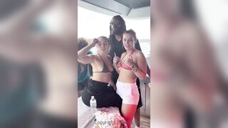 Bella Thorne (Bellathorne) OnlyFans Leaks Hot Gal Porn Video 16