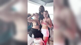 Bella Thorne (Bellathorne) OnlyFans Leaks Hot Gal Porn Video 16