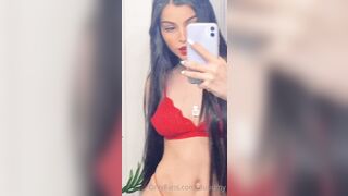 Duuumbass (Middle Eastern Goddess) OnlyFans Leaks Girl Porn Video 1