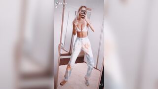 Rajekveronika (VERONIKA RAJEK) OnlyFans Leaks Girl Porn Video  OnlyFans Leaks Girl Porn Video 4