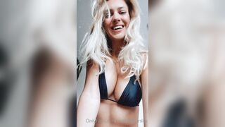 Rajekveronika (VERONIKA RAJEK) OnlyFans Leaks Girl Porn Video  OnlyFans Leaks Girl Porn Video 40
