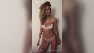 Rajekveronika (VERONIKA RAJEK) OnlyFans Leaks Girl Porn Video  OnlyFans Leaks Girl Porn Video 90
